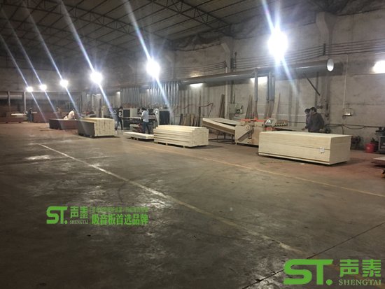 备战2017,声泰木质吸音板车间全力赶货中(图4)